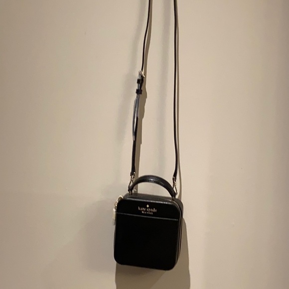Kate Spade Crossbody - Picture 2 of 9